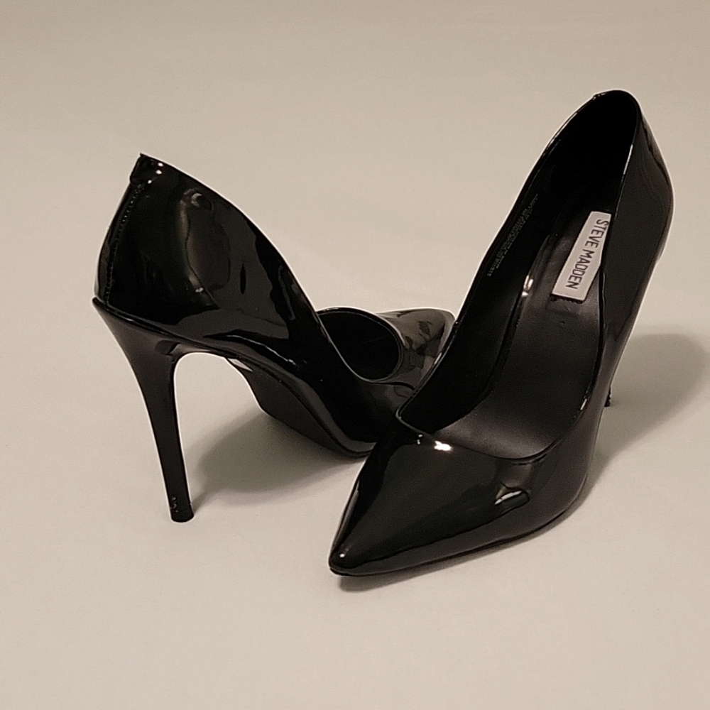 Steve Madden Klory Black Patent Pump Heels, 9M